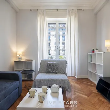 Studio 53 Five Stars Holiday House Apartment